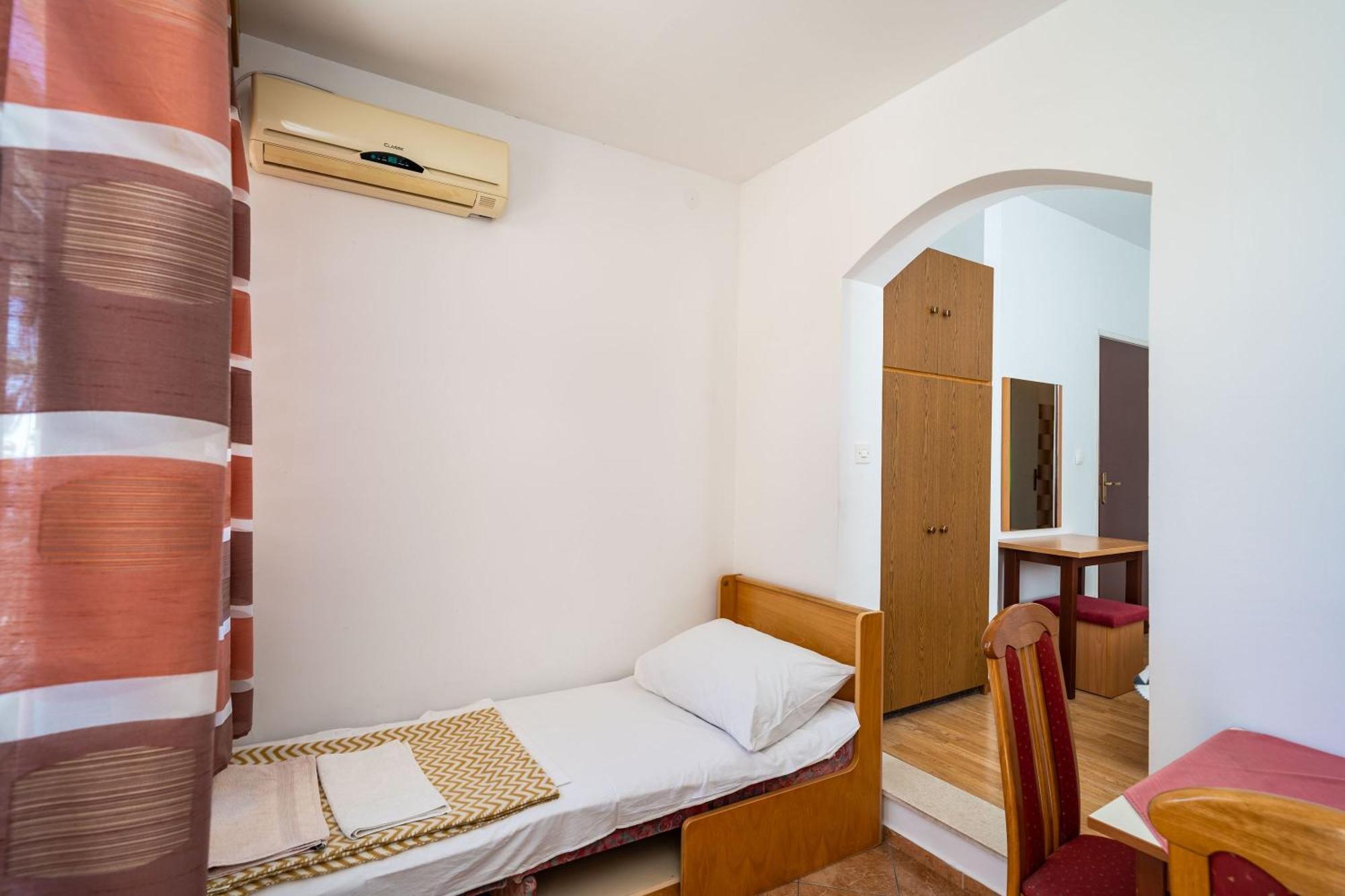 מליני Apartments Klis חדר תמונה