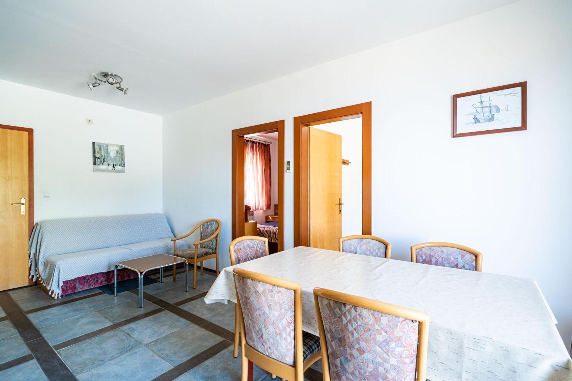 מליני Apartments Klis מראה חיצוני תמונה