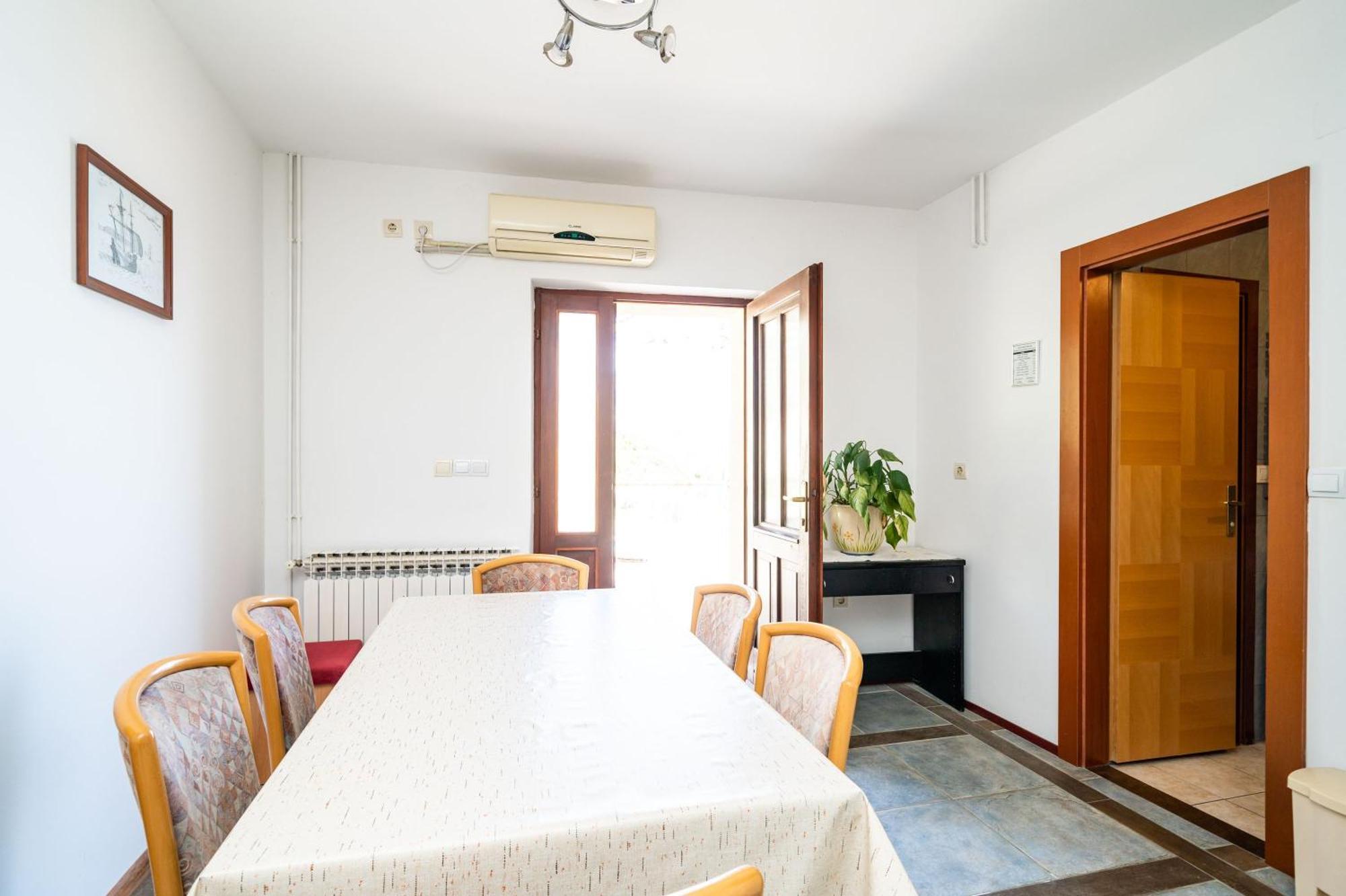 מליני Apartments Klis חדר תמונה